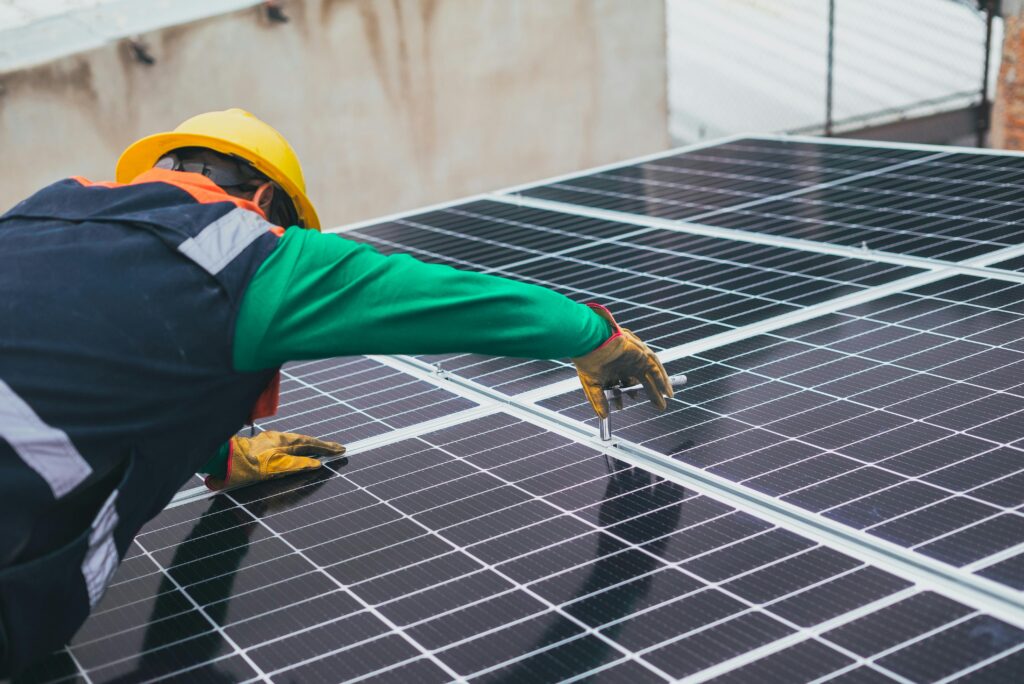 Solar installation ahmedabad ke